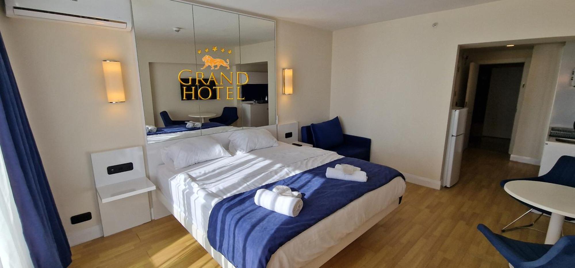 Grand Hotel ☆ Orbi City Batumi Ngoại thất bức ảnh